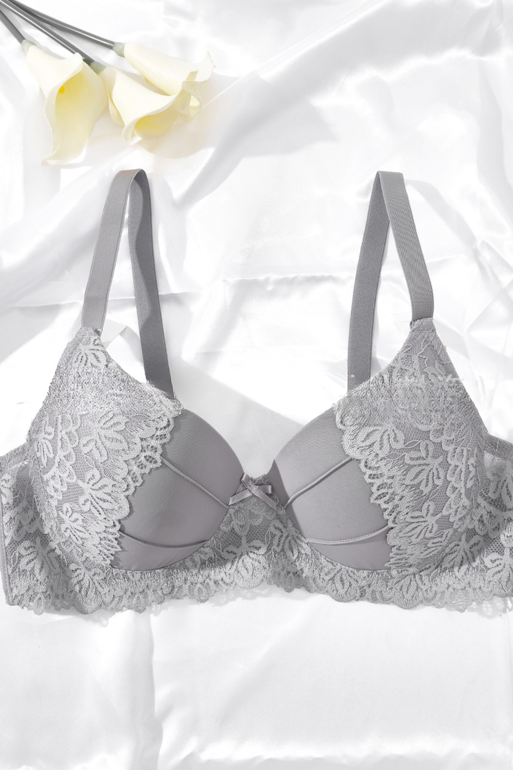 Lucia Bra